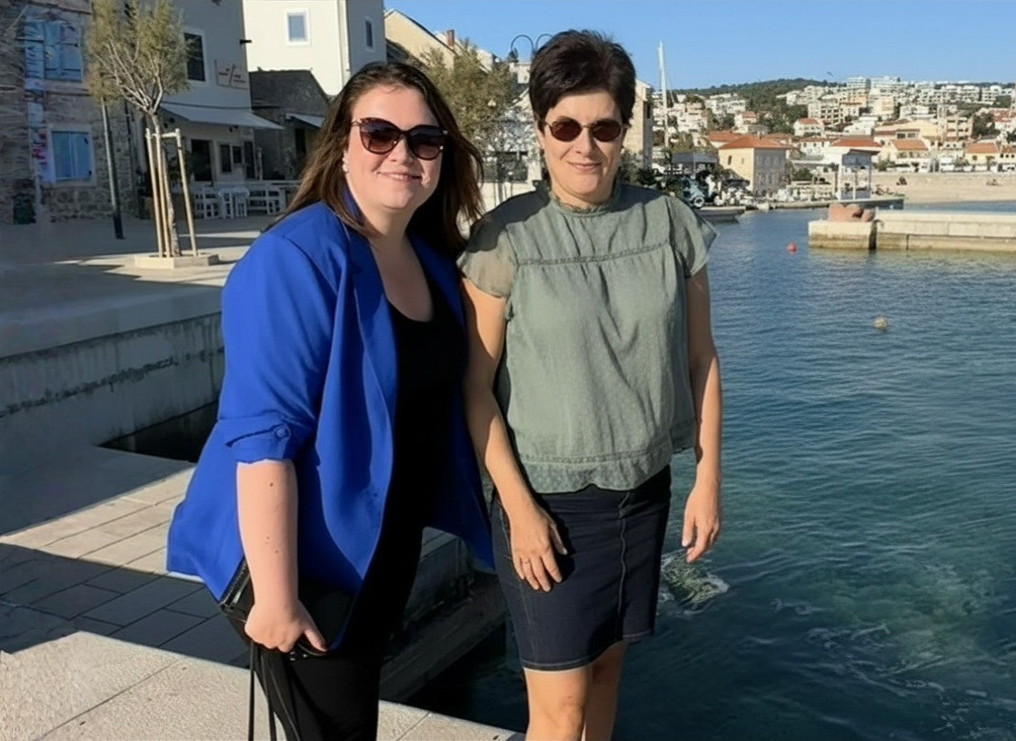 co-founders Leonie and Anastasia